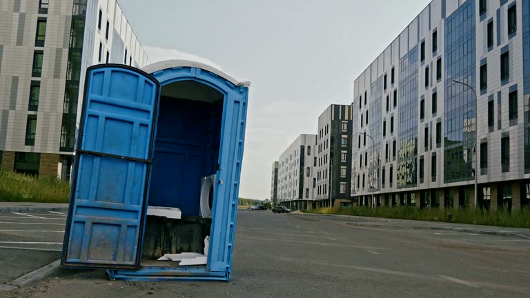 Best Standard Portable Toilet Rental  in Forsyth, MO